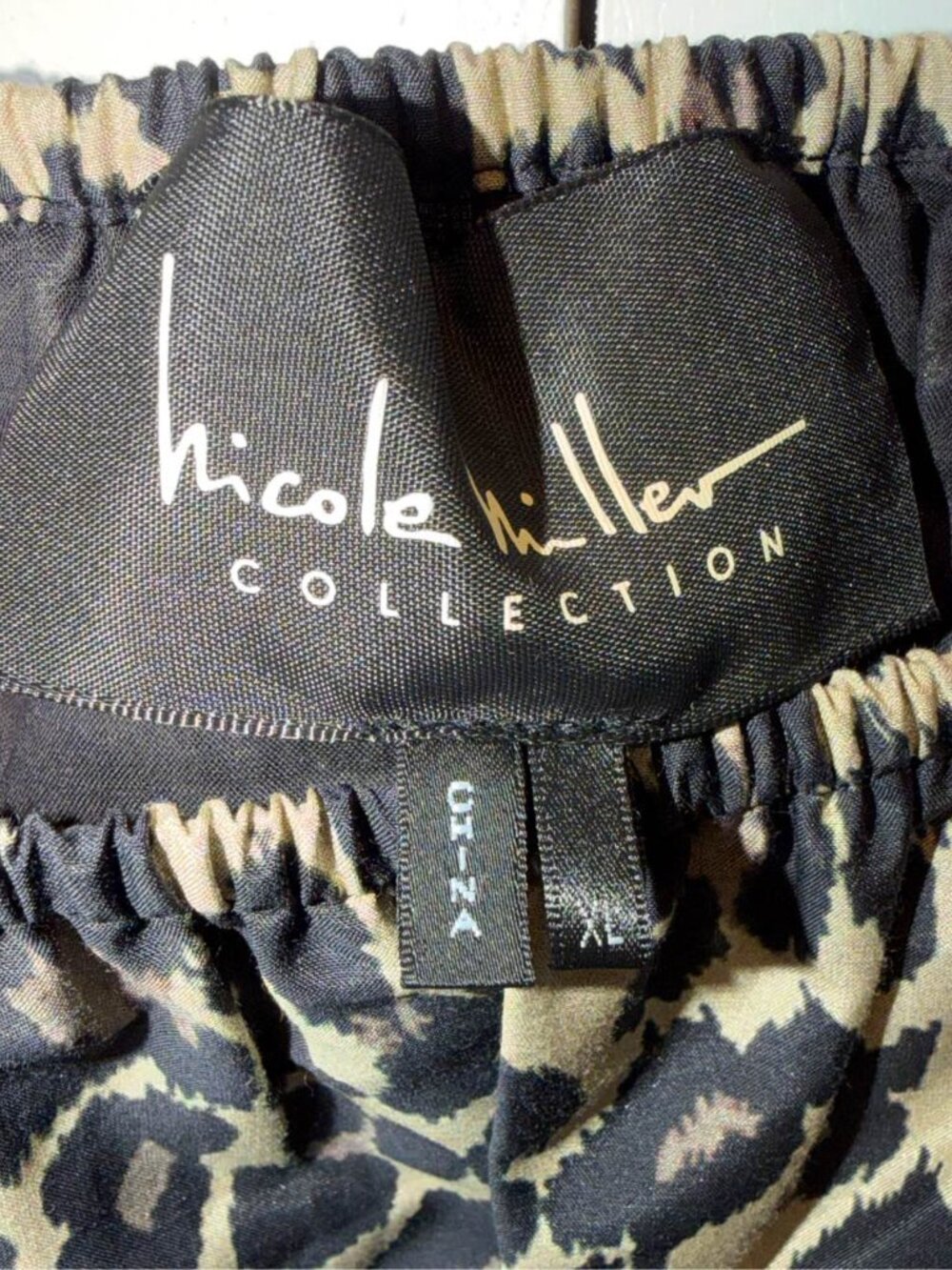 Nicole Miller Collection Women's Crop Top XL Leopard Puff Sleeve Animal Print - Picture 3 of 8